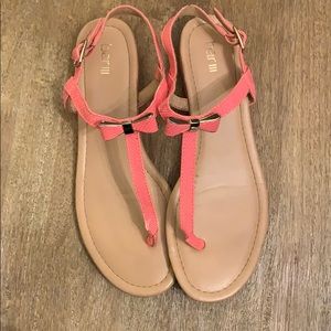 Bar III bow sandals